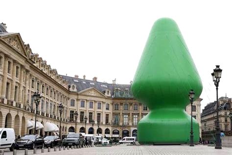 paris butt plug|Giant inflatable 'sex toy' sculpture in Paris is meant to be a.